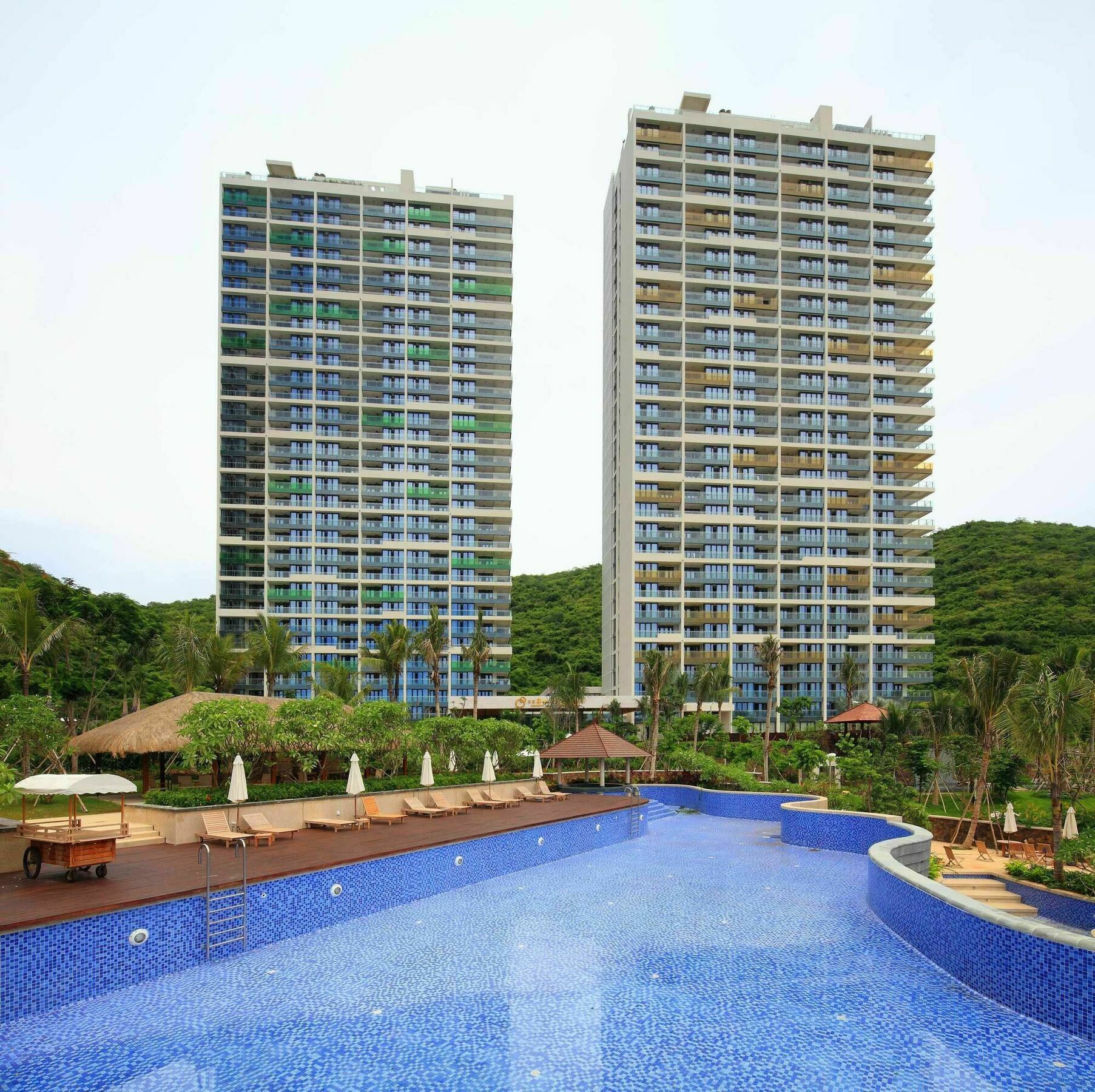 Serenity Coast All Suite Resort Sanya Exterior foto